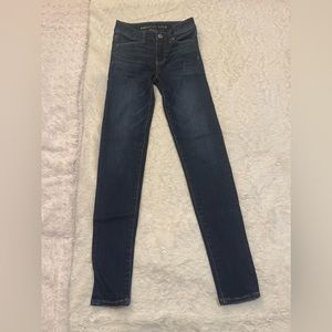 American Eagle High rise skinny jeans! Size:0(long), Color:Blue